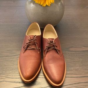 Nisolo tan leather oxfords
